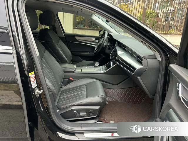 Audi A6L 2023 Черный из Китая, фото 6
