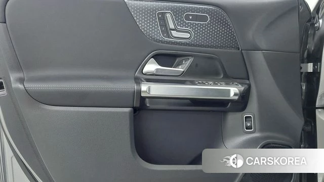 Mercedes-Benz EQB X243 2025 Серый из Кореи, фото 6