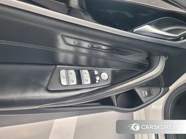 BMW 5 Series (G30) 2019 Белый из Кореи, фото 6