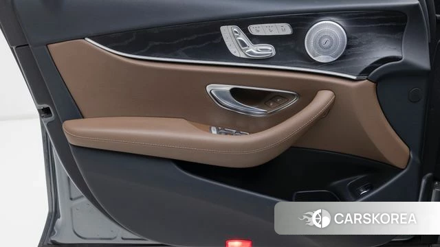 Mercedes-Benz E-Class W213 2020 Серый из Кореи, фото 6
