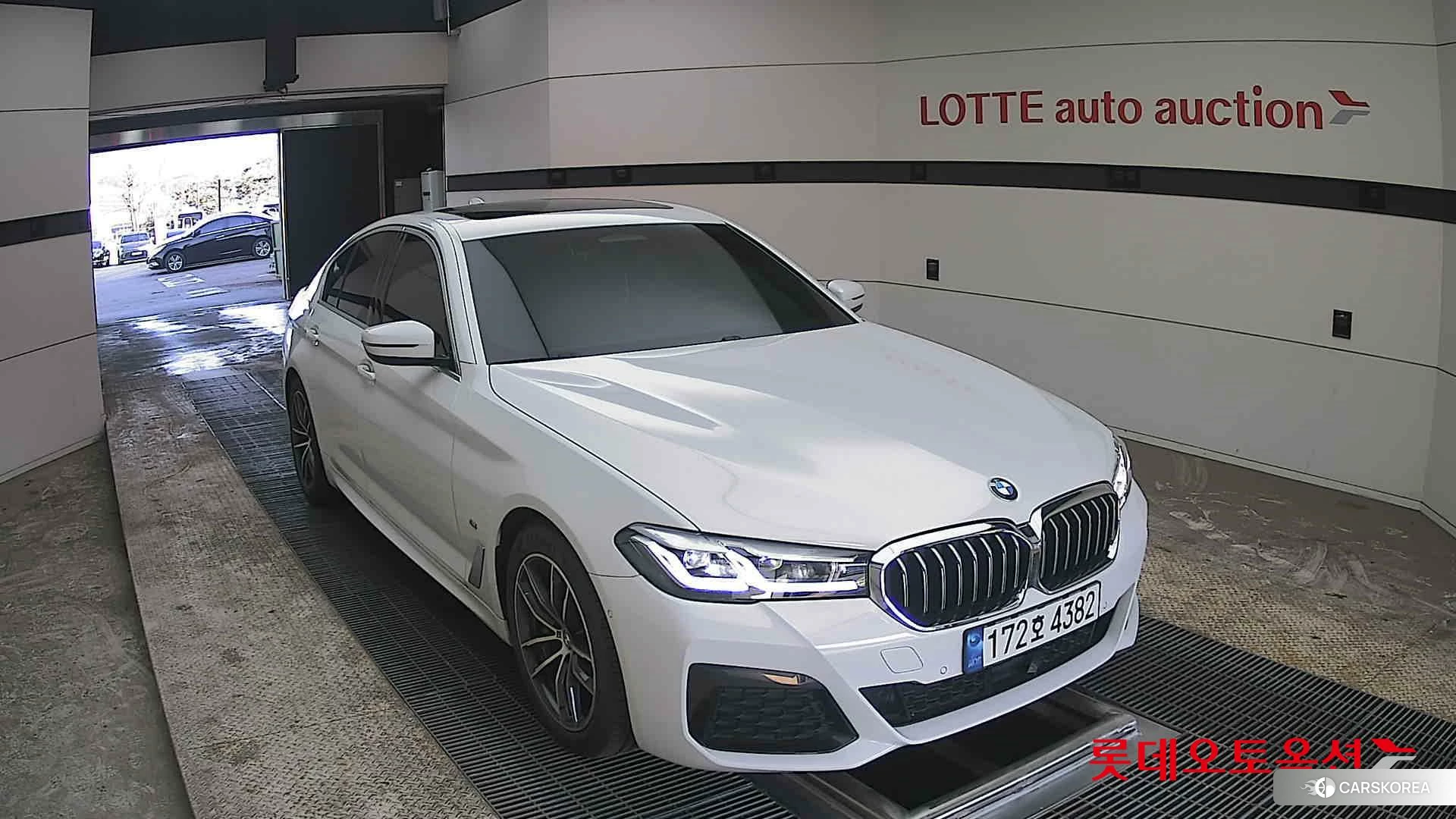 BMW  523d xDrive 2023 #300 - ALPINE WHITE [BMW] из Кореи, фото 6