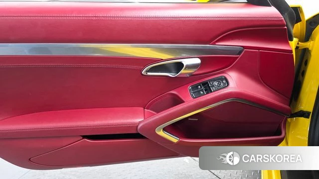 Porsche 718 Boxster 2018 Желтый из Кореи, фото 6