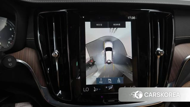 Volvo V60 Cross-Country 2nd Generation 2020 Белый из Кореи, фото 6