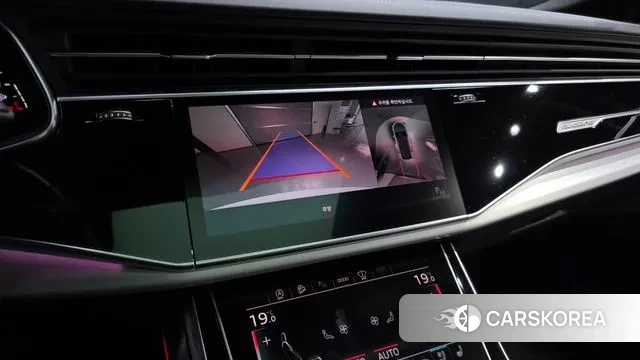 Audi Q8 (4M) 2022 Белый из Кореи, фото 6