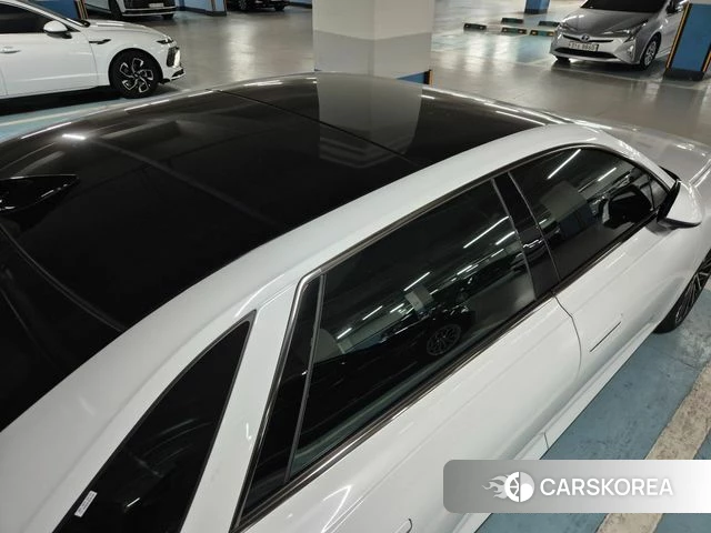 Hyundai Grandeur Hybrid (GN7) 2023 Белый из Кореи, фото 6