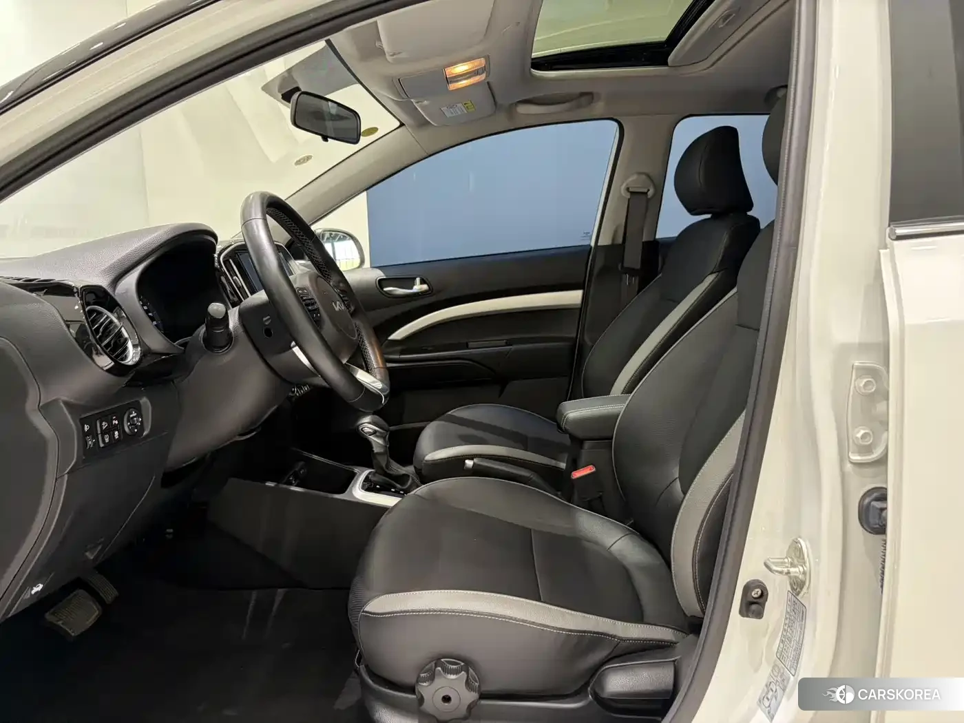 Kia KX1 2023 Белый из Китая, фото 6