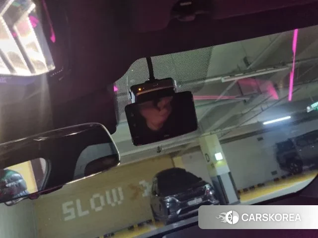 BMW 5 Series (G60) 2024 Серебристо-серый из Кореи, фото 6