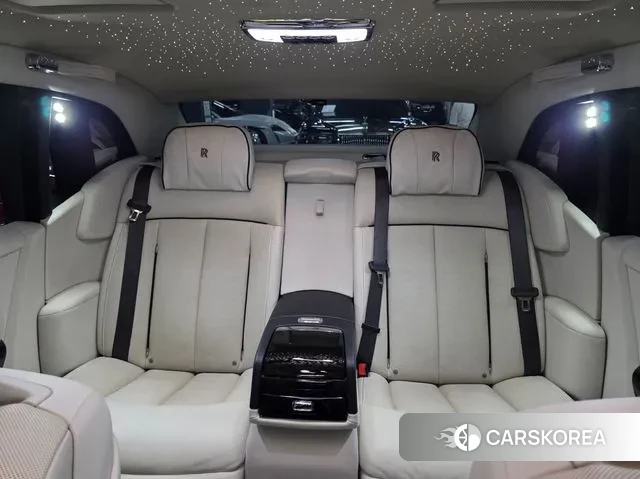 Rolls-Royce Phantom 2018 Черный двухцветный из Кореи, фото 6