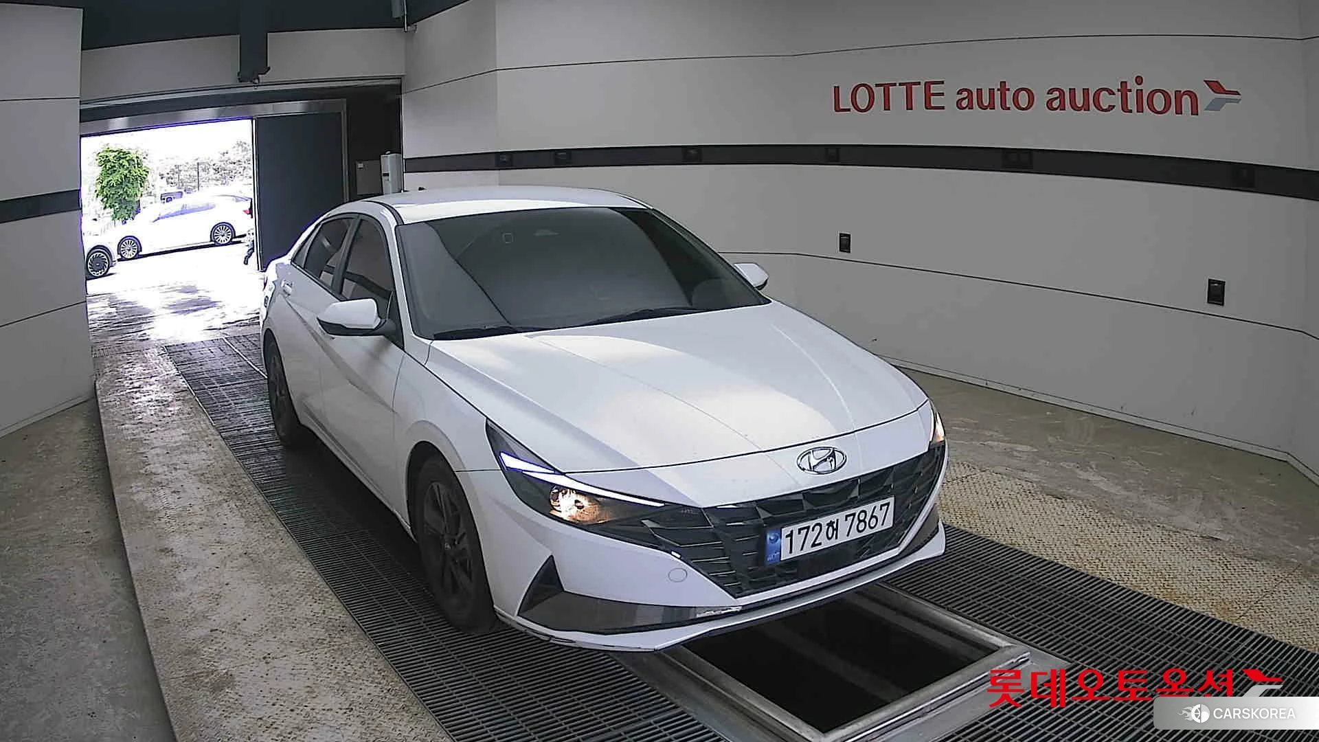 Hyundai Avante 2023 Atlas White из Кореи, фото 6