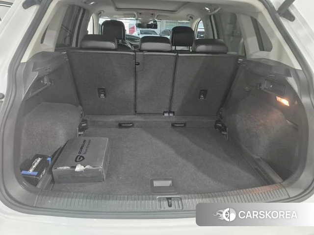 Volkswagen Tiguan second Generation 2018 Белый из Кореи, фото 6