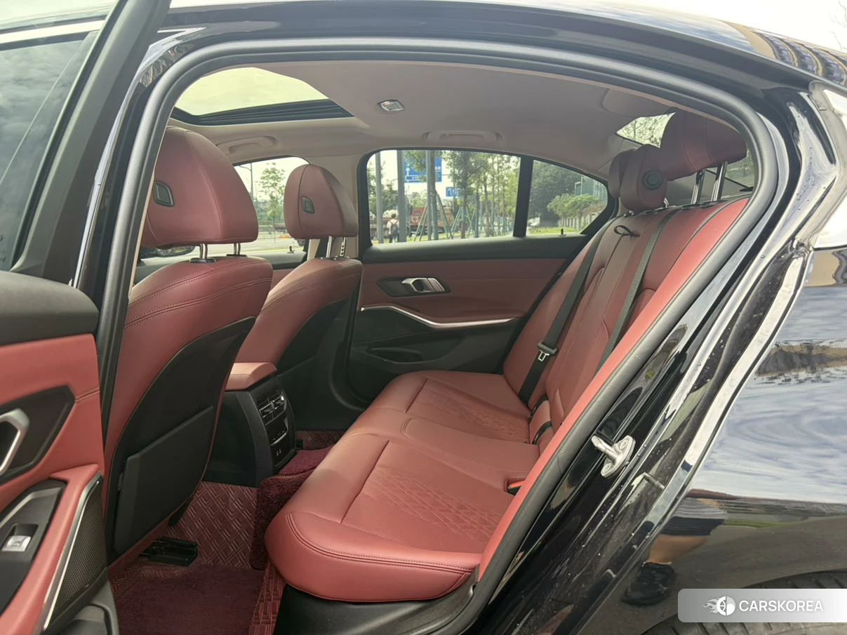 BMW 3 series 2021 Черный из Китая, фото 6