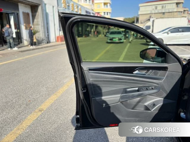 Volkswagen Passat 2023 Черный из Китая, фото 6