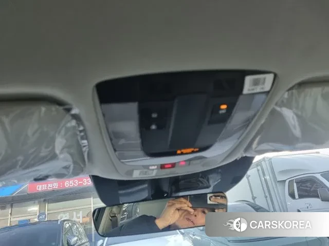 Kia Di Ol Nu Niro 2025 Серебристо-серый из Кореи, фото 6