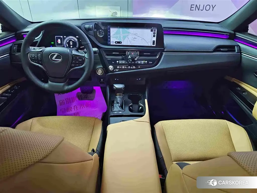 Lexus ES 2024 Silver/gray из Китая, фото 6