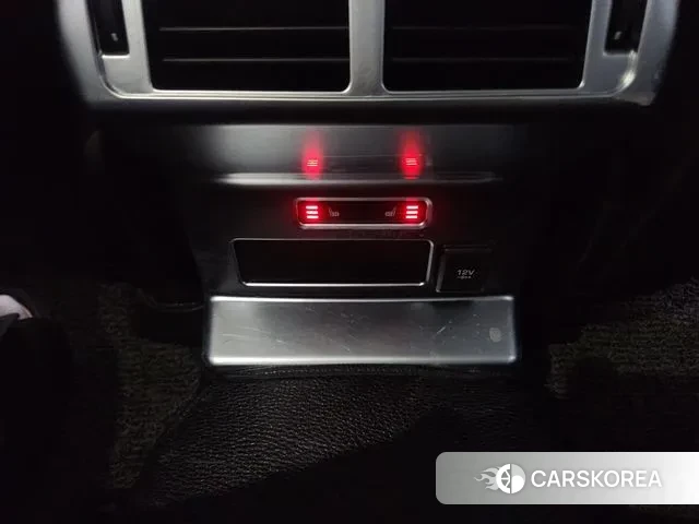 Land Rover Range Rover Velar 2018 Белый из Кореи, фото 6