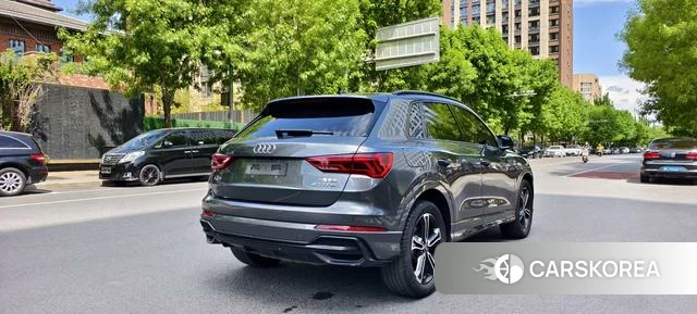 Audi Q3 2021 Темно-серый из Китая, фото 6