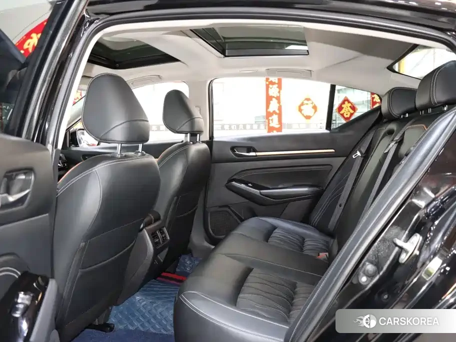 Nissan Altima 2024 Черный из Китая, фото 6