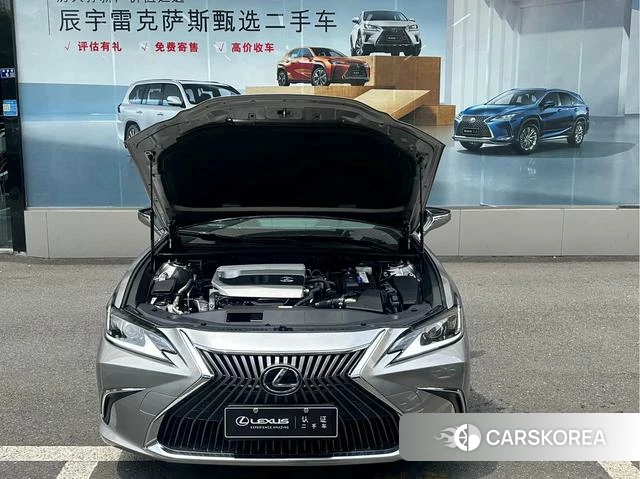 Lexus ES 2021 Серебристо-серый из Китая, фото 6