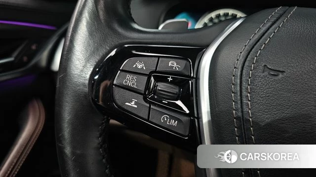 BMW 5 Series (G30) 2018 Черный из Кореи, фото 6