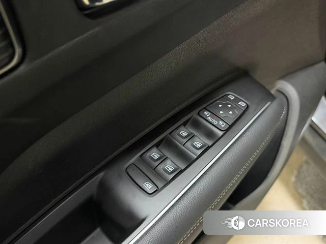 Renault Korea (Samsung) The New QM6 2022 Серебристо-серый из Кореи, фото 6