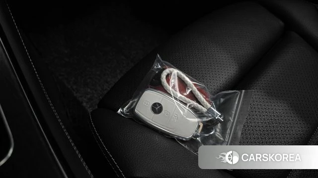 Mercedes-Benz GLC-Class X253 2020 Белый из Кореи, фото 6