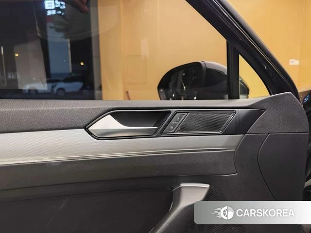 Volkswagen Magotan 2021 Черный из Китая, фото 6