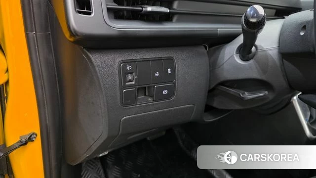 Hyundai Staria 2024 Желтый из Кореи, фото 6
