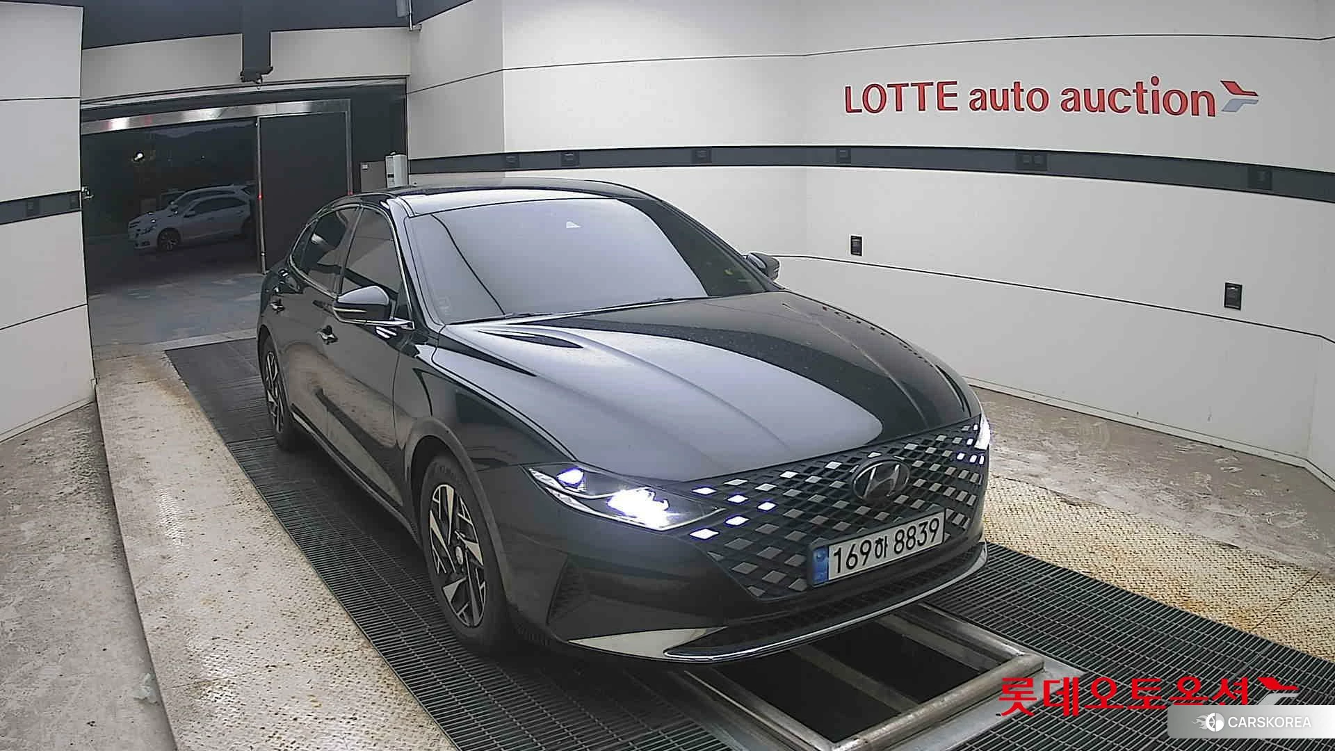 Hyundai Grandeur Hybrid 2022 Midnight Black Pearl из Кореи, фото 6