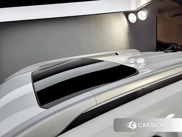 Hyundai Venue 2023 Белый из Кореи, фото 6