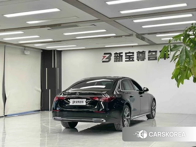 Mercedes-Benz E-class 2025 Черный из Китая, фото 6