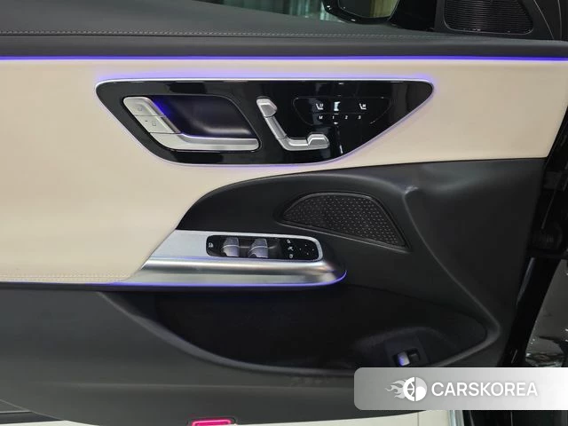 Mercedes-Benz E-Class W214 2026 Черный из Кореи, фото 6