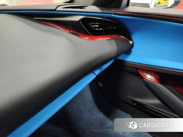 Ferrari SF90 Spider 2023 Белый из Кореи, фото 6