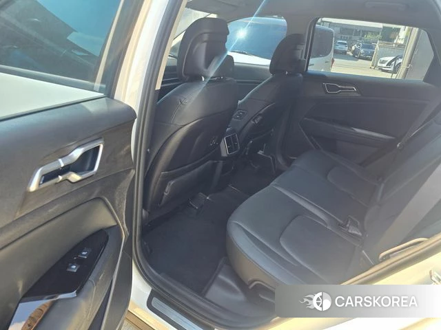 Kia Sportage 5th Generation 2023 Белый из Кореи, фото 6
