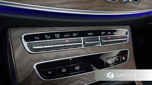 Mercedes-Benz E-Class W213 2022 Белый из Кореи, фото 6