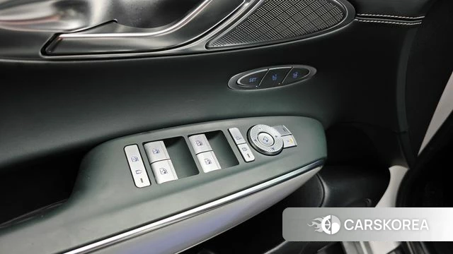 Genesis Electrified GV70 2022 Белый из Кореи, фото 6