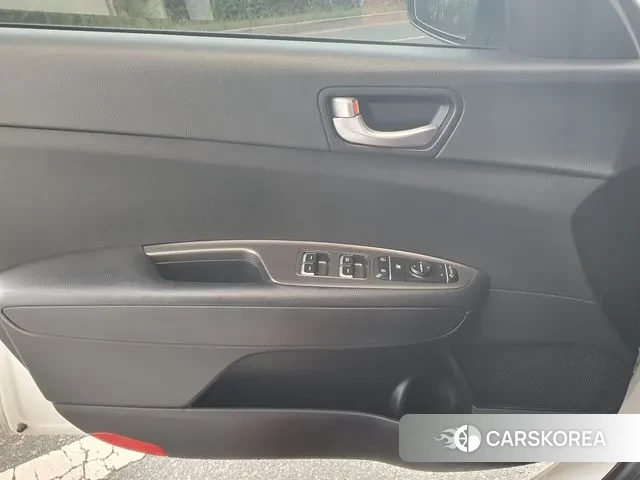 Kia The New K5 2nd generation 2018 Белый из Кореи, фото 6