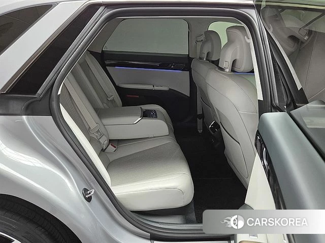 Hyundai Grandeur (GN7) 2023 Серебряный из Кореи, фото 6