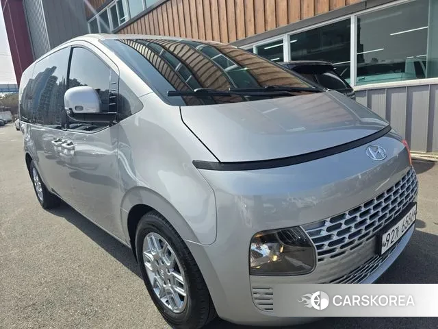 Hyundai Staria 2021 Серебристо-серый из Кореи, фото 6