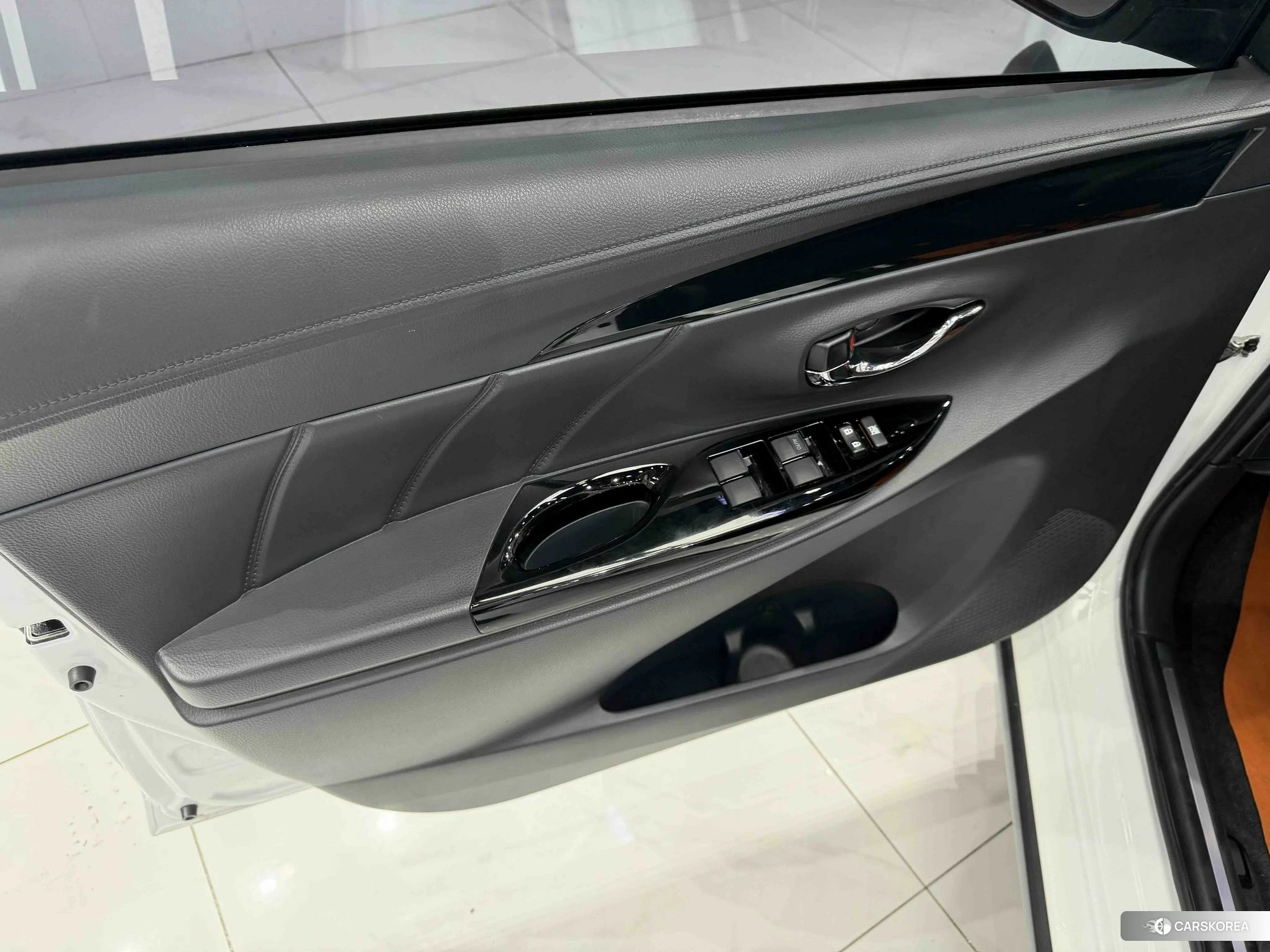 Toyota YARIS L Zhixuan 2021 Белый из Китая, фото 6
