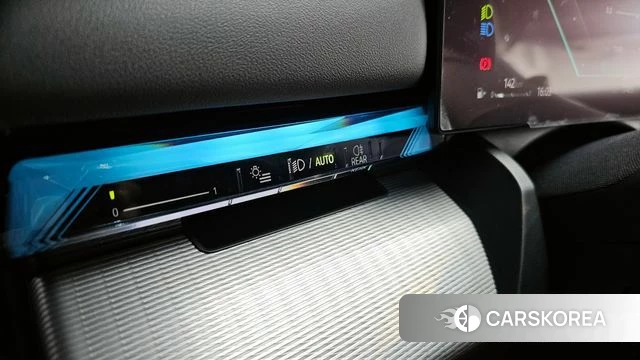 BMW 5 Series (G60) 2024 Серебристо-серый из Кореи, фото 6