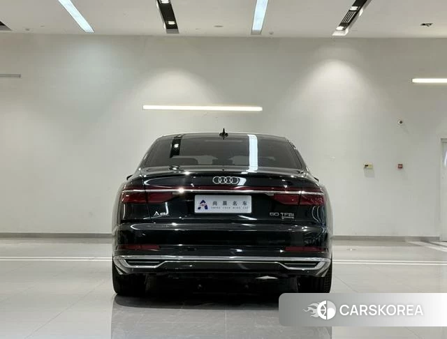 Audi A8 2021 Черный из Китая, фото 6