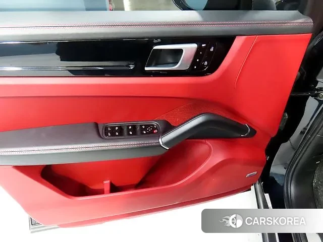 Porsche Cayenne (PO536) 2021 Черный из Кореи, фото 6