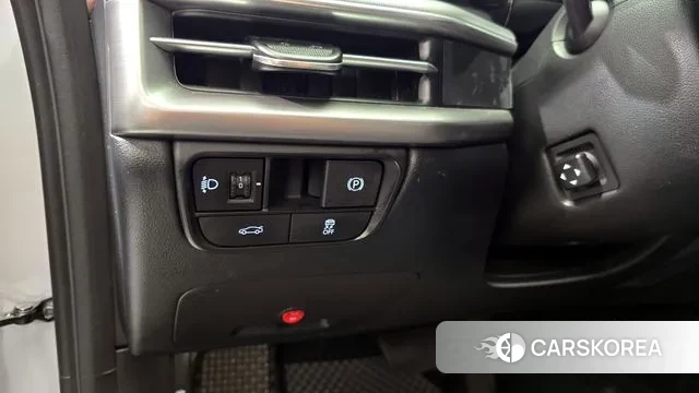 Hyundai Grandeur (GN7) 2023 Серебристо-серый из Кореи, фото 6