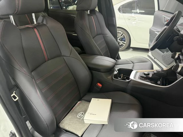 Toyota RAV4 5th Generation 2025 Белый из Кореи, фото 6