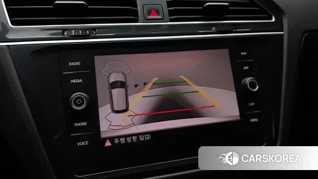 Volkswagen Tiguan second Generation 2022 Белый из Кореи, фото 6