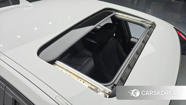 BMW 3 Series (F30) 2018 Белый из Кореи, фото 6