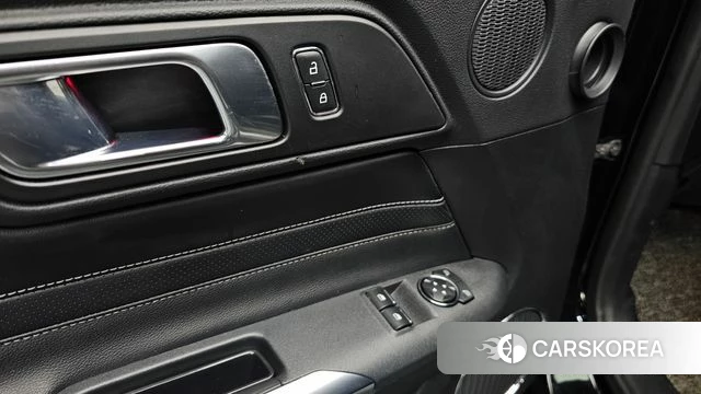 Ford Mustang 2020 Черный из Кореи, фото 6