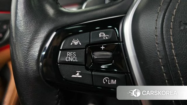 BMW 5 Series (G30) 2018 Синий из Кореи, фото 6