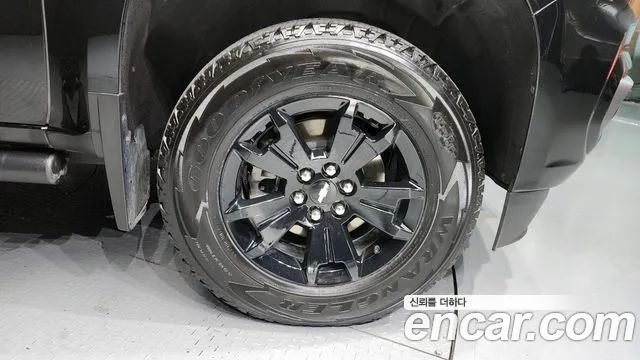 Chevrolet (GM Daewoo) Real New Colorado 2022 Черный из Кореи, фото 6