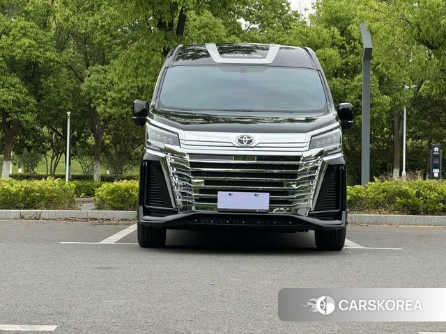 Toyota Hiace 2025 Черный из Китая, фото 6